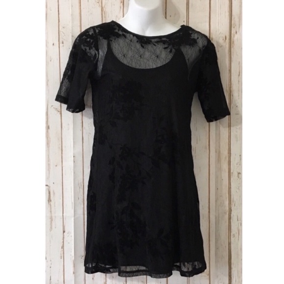 Brand of Gypsies Cora Flocked Lace Shift Dress - Picture 3 of 6